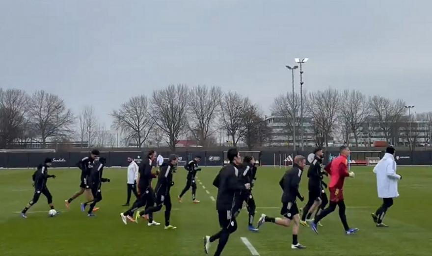 Άγιαξ: Προπονήθηκε ο Μπεργκχάους - Εξαιρετικά αμφίβολος ο Ιτακούρα!