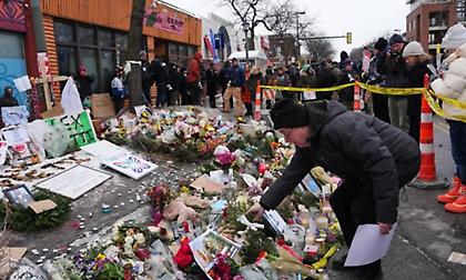 Πένθος και οργή στη Μινεάπολη - «Δεν είναι αυτή η Αμερική»