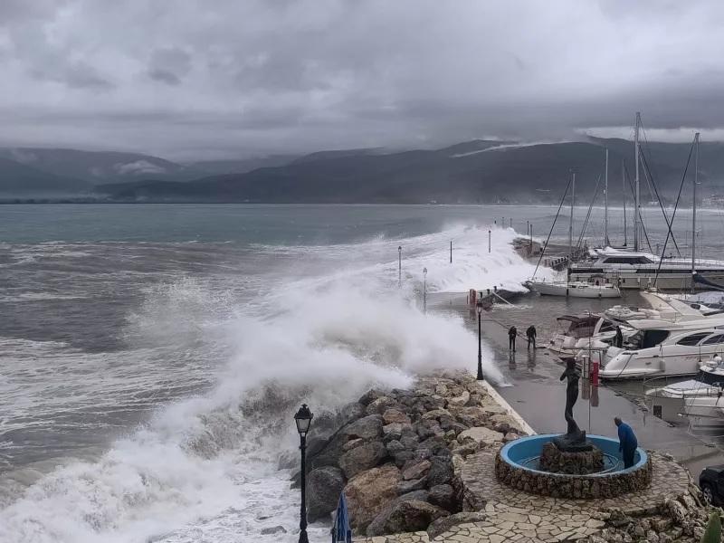 Red Code στην Κρήτη λόγω επιδείνωσης του καιρού - Iσχυρές βροχές και καταιγίδες