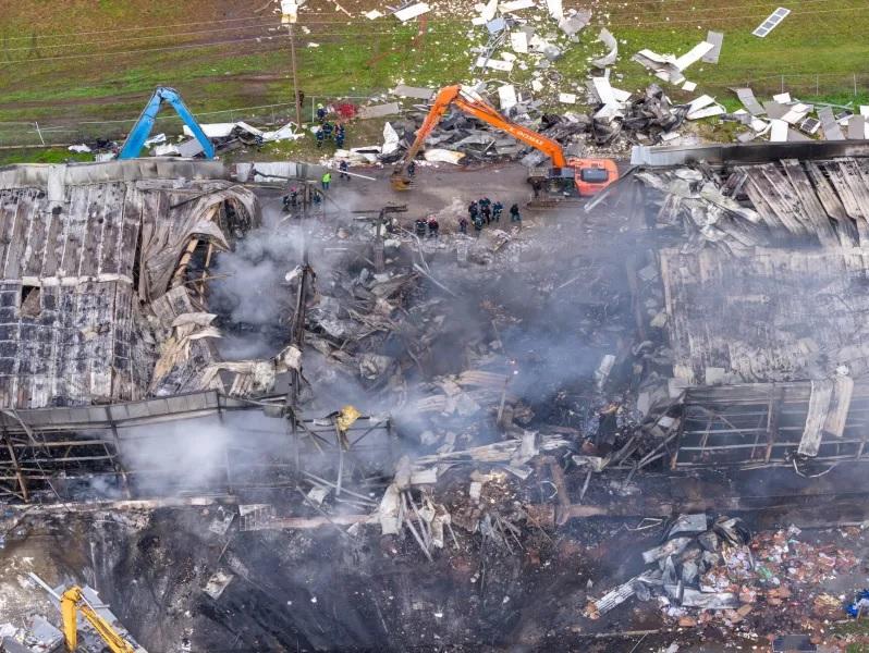 Απόλυτη καταστροφή: Συγκλονιστικές εικόνες από την επόμενη μέρα στη «Βιολάντα»