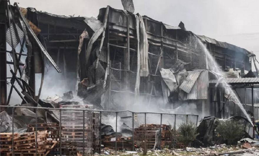 Τρίκαλα: Βαρύτατες κατηγορίες στους 3 συλληφθέντες για τη φονική έκρηξη - Βρέθηκε τρύπα σε σωλήνες προπανίου