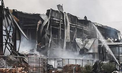 Φονική έκρηξη στo εργοστάσιο Βιολάντα: Την κήρυξη τριήμερου πένθους εισηγείται ο δήμαρχος Τρικκαίων