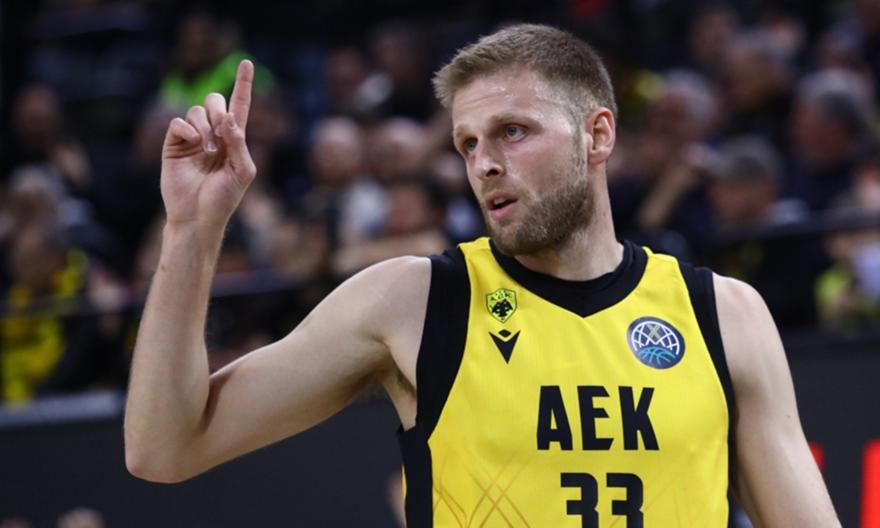 Χαραλαμπόπουλος: «Είχα ανάγκη ένα τέτοιο ματς, στο δεύτερο μέρος κάναμε το καλύτερό μας παιχνίδι αμυντικά»