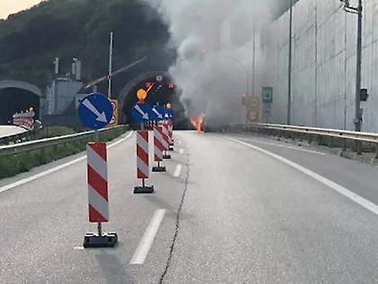 Ηγουμενίτσα: Φωτιά σε βανάκι στην Εγνατία Οδό - Δείτε βίντεο