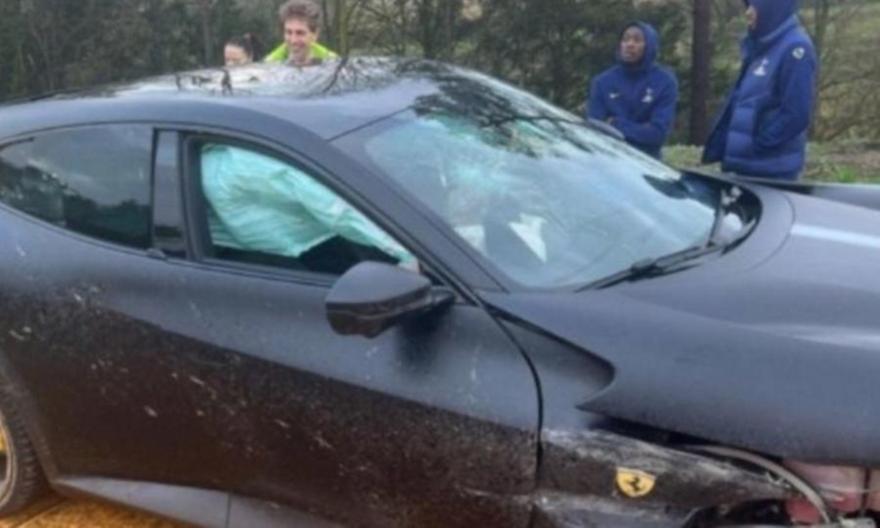 Εμπλοκή του Κολό-Μουανί σε τροχαίο