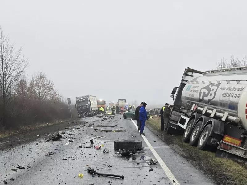 Δικηγόρος της εταιρείας ενοικίασης του μοιραίου βαν: Είχαν δηλωθεί 2 οδηγοί - Τι είπε για το σύστημα υποβοήθησης λωρίδας