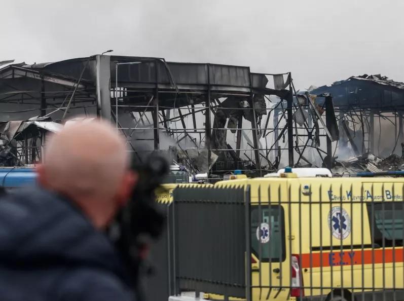 Φονική έκρηξη στη «Βιολάντα»: Τα λάθη, οι παραλείψεις και το κίτρινο χρώμα στο χώμα