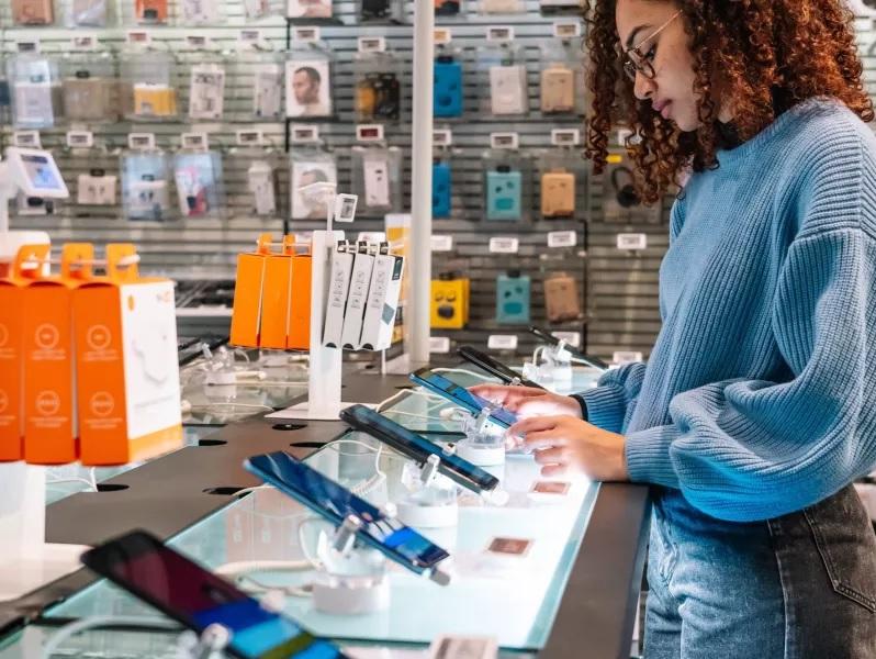 Οριακή ανάκαμψη στην παγκόσμια αγορά smartphones το 2025 - Οι «ηγέτες»