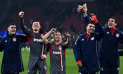 Τα σχόλια στον bwinΣΠΟΡ FM 94,6 για την επιτυχία του Ολυμπιακού στο Champions League!