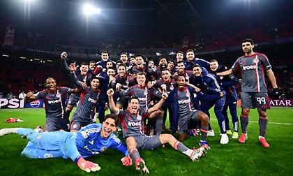 Η ΚΑΕ Ολυμπιακός συνεχάρη το ποδοσφαιρικό τμήμα για την πρόκριση στα play offs του Champions League