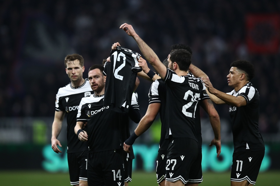 ΠΑΟΚ: Σκόραρε στη Λιόν και δεν πανηγύρισε ο Γιακουμάκης - Η αφιέρωση στους αδικοχαμένους