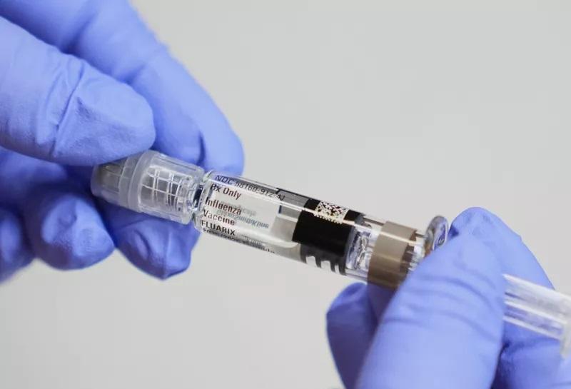 ΕΟΔΥ: 649 νέες εισαγωγές και 12 θάνατοι από γρίπη την τελευταία εβδομάδα