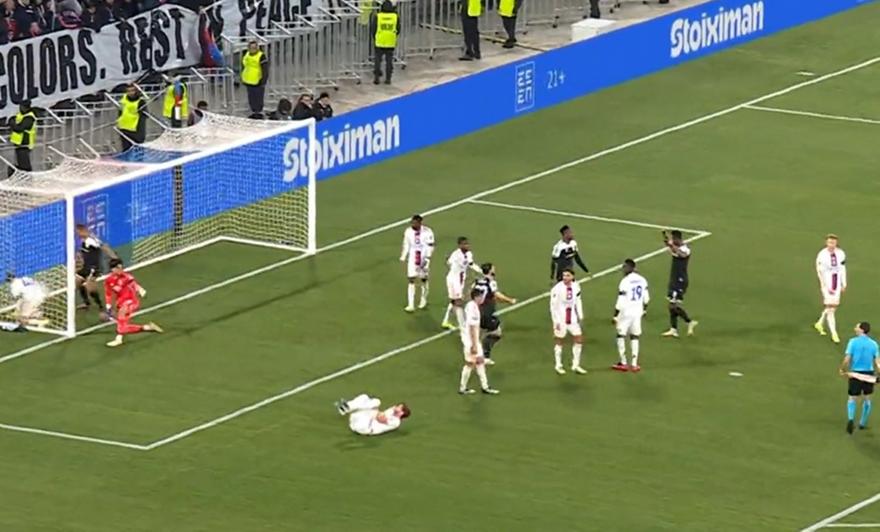 Ισοφαρίζει ο ΠΑΟΚ των 10 παικτών με επιβλητική κεφαλιά του Μεϊτέ!