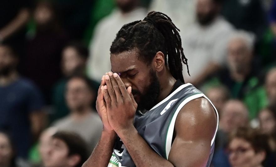 Ο Παναθηναϊκός ζήτησε να τιμήσει τη μνήμη των οπαδών του ΠΑΟΚ πριν το τζάμπολ με τη Βιλερμπάν!