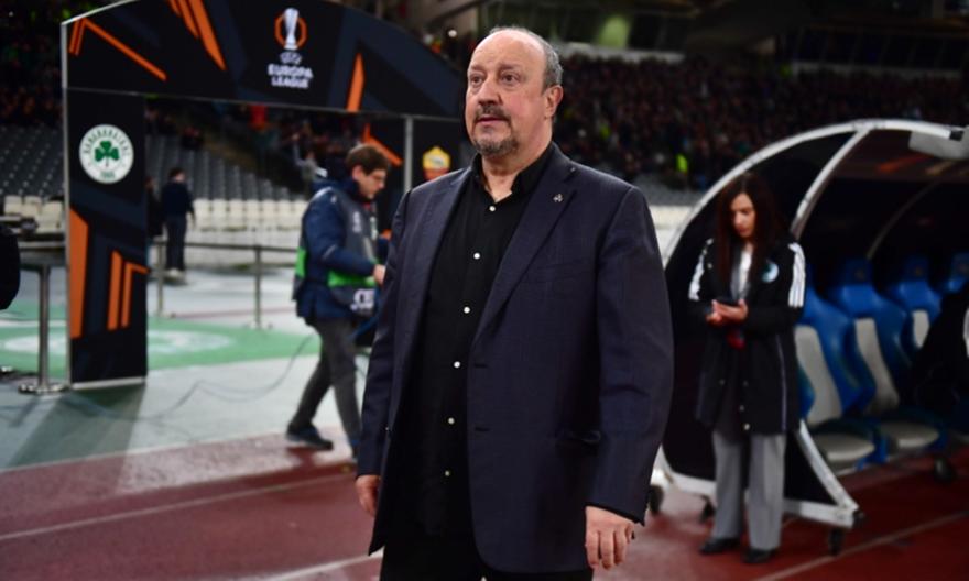 Μπενίτεθ: «Οι παίκτες που θα μπουν στη λίστα θα μας βοηθήσουν να εκμεταλλευθούμε τα αρνητικά στοιχεία της Βικτόρια»