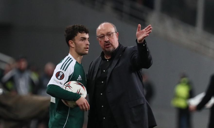 Μπενίτεθ: «Πρώτη φορά αντιμετωπίζω τόσα προβλήματα – Κρατάμε τη νοοτροπία, συγχαρητήρια στους παίκτες»