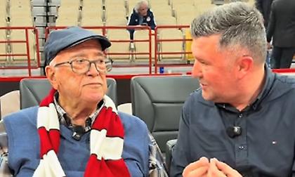 Από το αεροπλάνο κατευθείαν… στο ΣΕΦ και τον καπετάνιο!