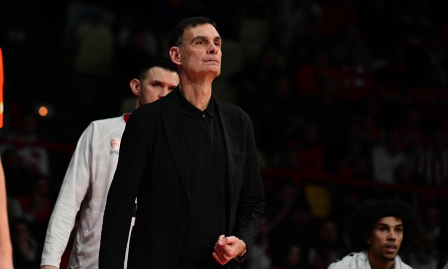 Με δεκάδα ο Ολυμπιακός κόντρα στο Περιστέρι