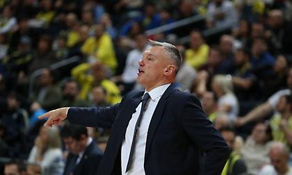 Περίπατος για τη Φενέρμπαχτσε στην έδρα της Καρσίγιακα