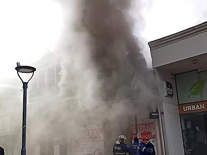 Φωτιά σε κατάστημα στο κέντρο του Αγρινίου