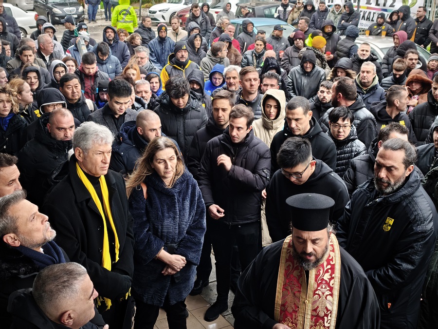 Παρουσία Σιάο το τρισάγιο στη μνήμη του Άλκη Καμπανού