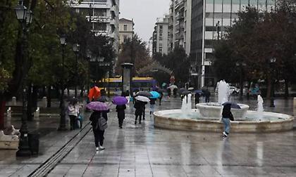 Καιρός: Βροχές και καταιγίδες στα ανατολικά – Πτώση θερμοκρασίας και παγετός
