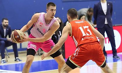 Η Μέγκα λύγισε τον Ερυθρό Αστέρα με οδηγό τον Μάρκοβιτς