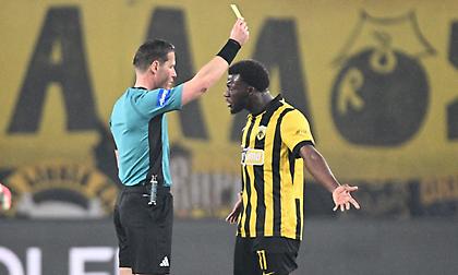 Η ΑΕΚ δημοσίευσε το βίντεο με τις «21 λάθος διαιτητικές αποφάσεις» του Μάκελι και κάνει λόγο για «σφαγή»!