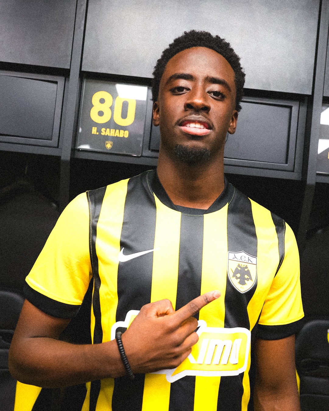 ΑΕΚ: Οι πρώτες φωτογραφίες του Σαχαμπό με τα κιτρινόμαυρα