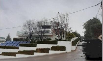 Πλειστηριασμοί: Η βίλα στο Πανόραμα, τα ακίνητα στη Μύκονο και οι επώνυμοι που… βγαίνουν στη σέντρα