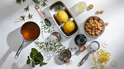 Πώς να μαγειρεύεις με λιγότερο αλάτι χωρίς να θυσιάζεις τη γεύση