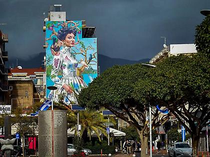 Τεράστια τοιχογραφία της Μαρίας Κάλλας στην Καλαμάτα, κορυφαία στον κόσμο για το 2025