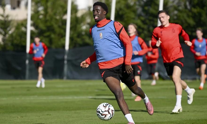 Η Σταντάρ Λιέγης ανακοίνωσε την πώληση του Σαχαμπό στην ΑΕΚ και του ευχήθηκε τα καλύτερα