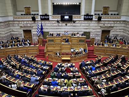 Στη Βουλή αύριο Τετάρτη το νομοσχέδιο για τις συλλογικές συμβάσεις εργασίας - Τι περιλαμβάνει
