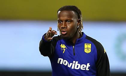 Μέρος της προπόνησης του Άρη οι Μεντίλ και Καντεβέρε - Εκτός τέσσερις παίκτες