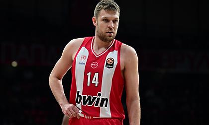 Βεζένκοφ: Το χειρότερο φετινό πρώτο ημίχρονο στη Euroleague απέναντι στην Dubai BC