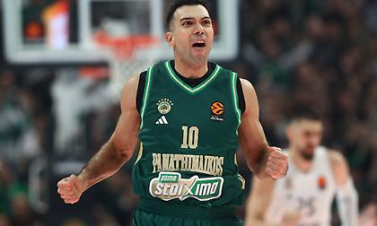 Σλούκας: «Νιώθω απίστευτη σύνδεση με τον κόσμο, ήταν δίπλα μας από το πρώτο λεπτό»