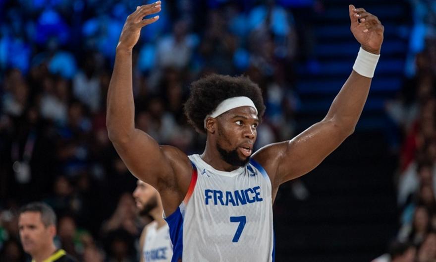 ΜΜΕ Ισραήλ: «Σε επαφές με Γιαμπουσέλε η Χάποελ-Θα πάρει αυτόν ή τον Χέιζ-Ντέιβις»