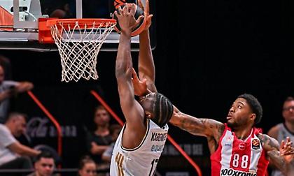 Καμπενγκέλε: «Δυσκολέψαμε κάθε φάση του Ολυμπιακού»