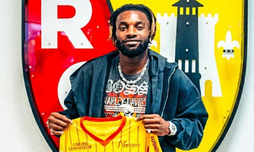 Ρατσιστικές επιθέσεις κατά του Σεν-Μαξιμέν και δημόσια στήριξη από τη Λανς