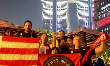 «Είσαι στο μυαλό κάτι μαγικό» από φίλους του Ολυμπιακού έξω από την Coca-Cola Arena του Ντουμπάι!