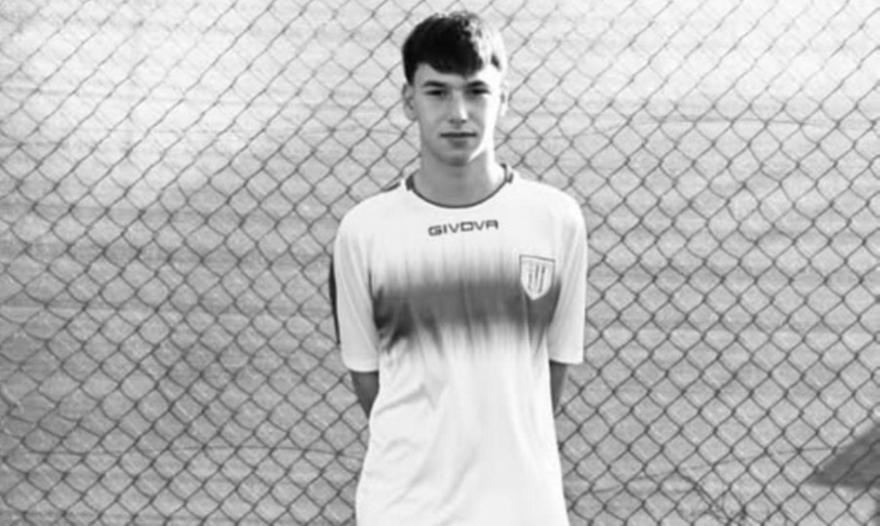 Νέο σοκ στο ποδόσφαιρο - Έφυγε από τη ζωή 17χρονος άσος του Καμπανιακού
