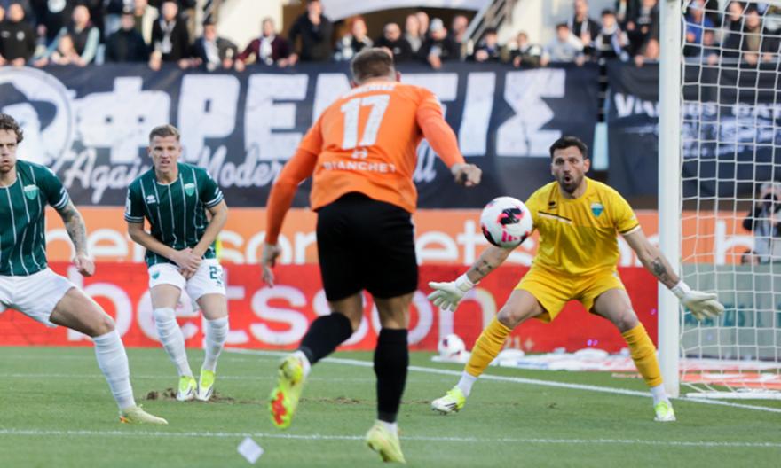 Μεγάλη επέμβαση του Λοντίγκιν, αρνήθηκε το γκολ στον Νους με το «καλησπέρα» του δευτέρου ημιχρόνου!