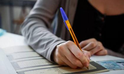 Στα σκαριά το Εθνικό Απολυτήριο: Ο οδικός χάρτης και ποιους αφορά - «Παγώνει» η κατάργηση των Πανελλαδικών