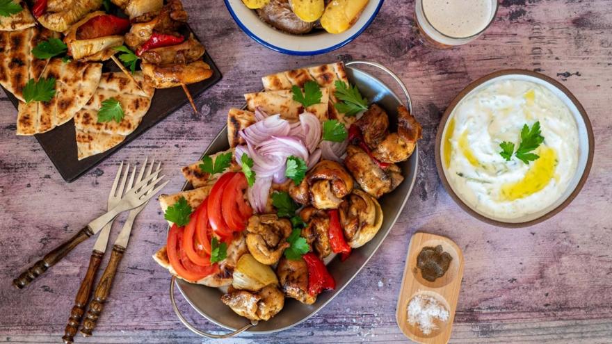 Κοντοσούβλι κοτόπουλο βήμα - βήμα