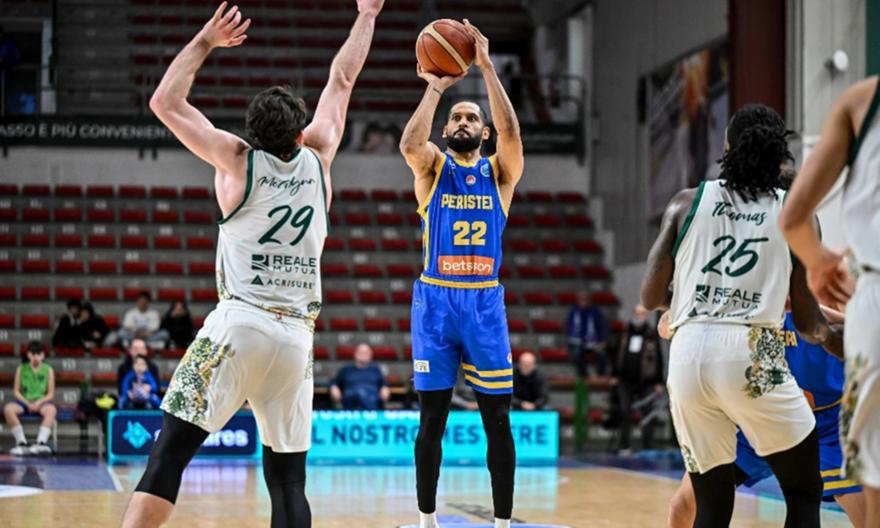 Άντεξε στην αντεπίθεση της Σάσαρι και έμεινε ζωντανό για την κορυφή το Περιστέρι