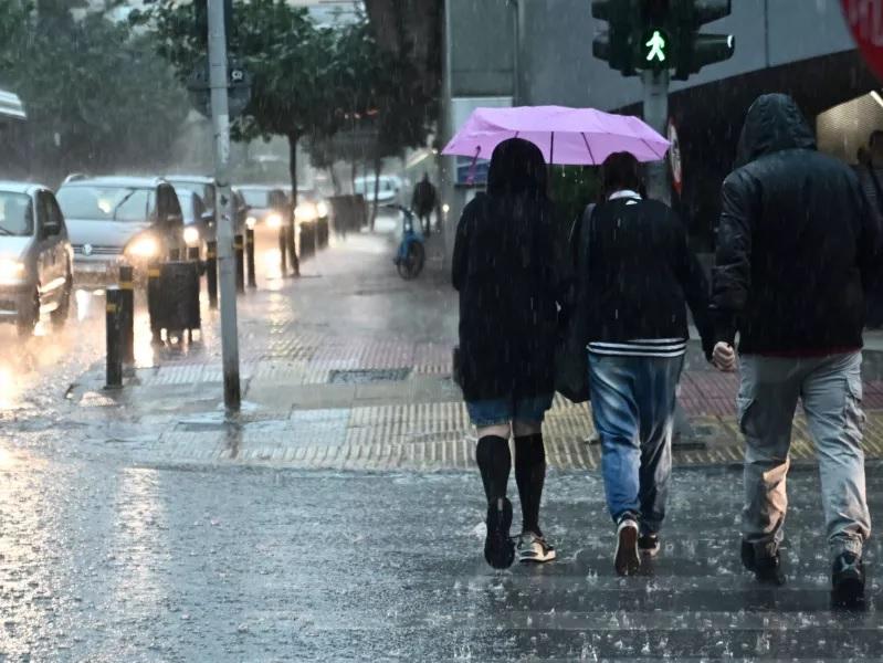 Καιρός: Αλλαγή σκηνικού από το βράδυ με βροχές και καταιγίδες