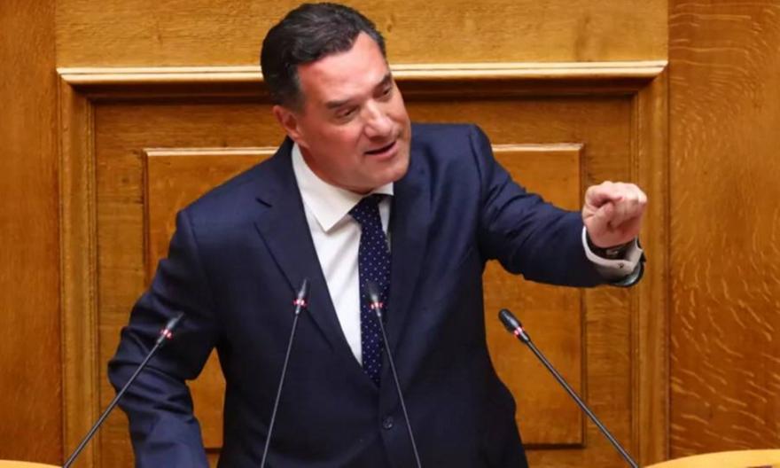 Ανάρτηση Γεωργιάδη: «Μέλη ΜΚΟ καθοδήγησαν οικογένεια μεταναστών να καταγγείλει το Λιμενικό στη Χίο»