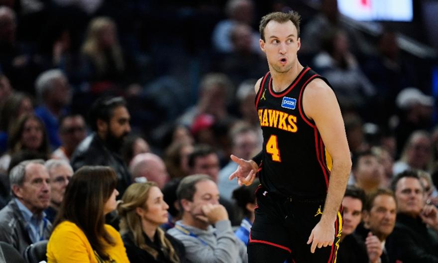 Οι Λέικερς αντάλλαξαν τον Βίνσεντ και πήραν τον κορυφαίο σουτέρ τριών πόντων στο NBA