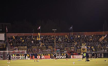 Aπαγορεύτηκε η οργανωμένη μετακίνηση των οπαδών της ΑΕΚ για το ματς με Πανσερραϊκό